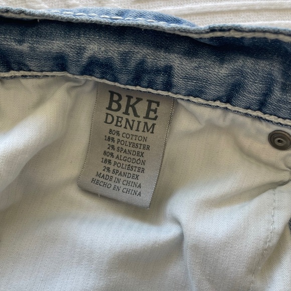 BKE Men's 30R Jake Straight Jeans Faded Light Blue Denim Stretch White Stitch - Picture 9 of 15